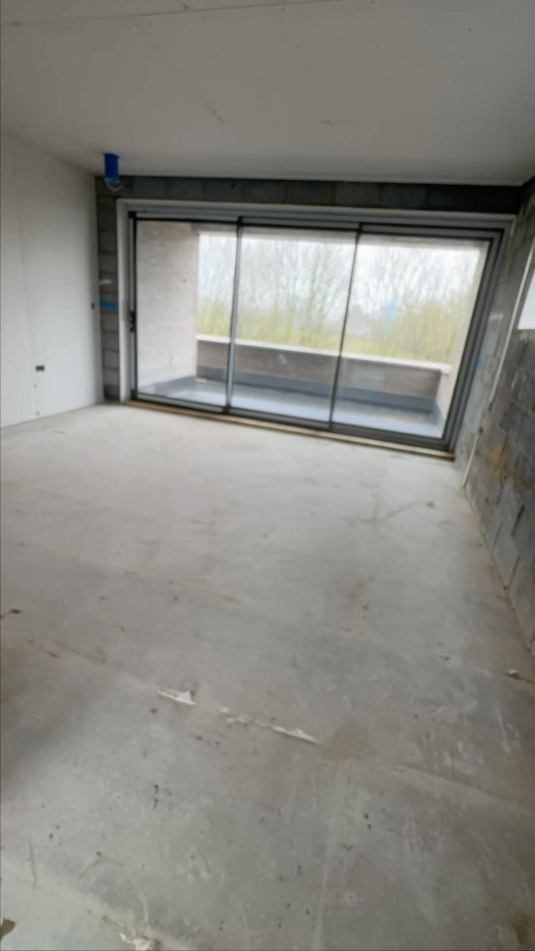 Speedfit underfloor heating pipework laid across a new-build floor at Twineham Grange Farm